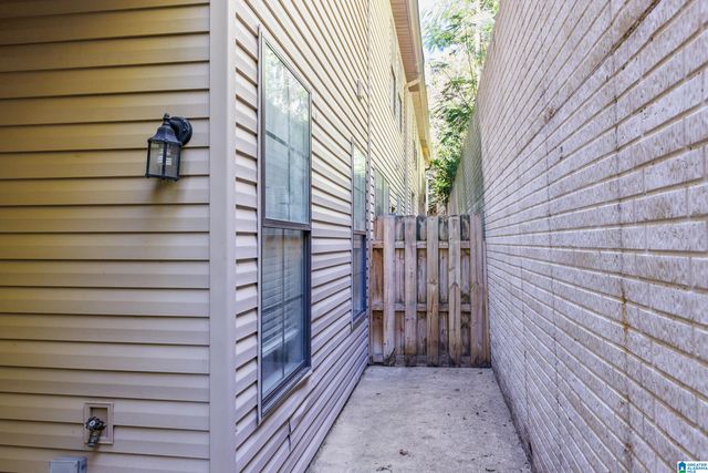 2332 RIDGEMONT DRIVE, Birmingham, AL 35244