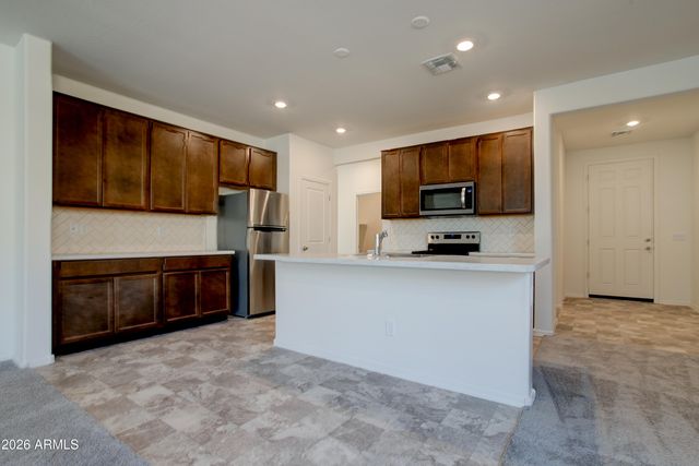 12340 W KALER Drive, Glendale, AZ 85307