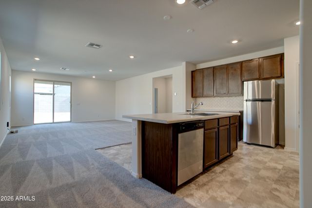 12340 W KALER Drive, Glendale, AZ 85307