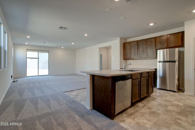 12340 W KALER Drive, Glendale, AZ 85307