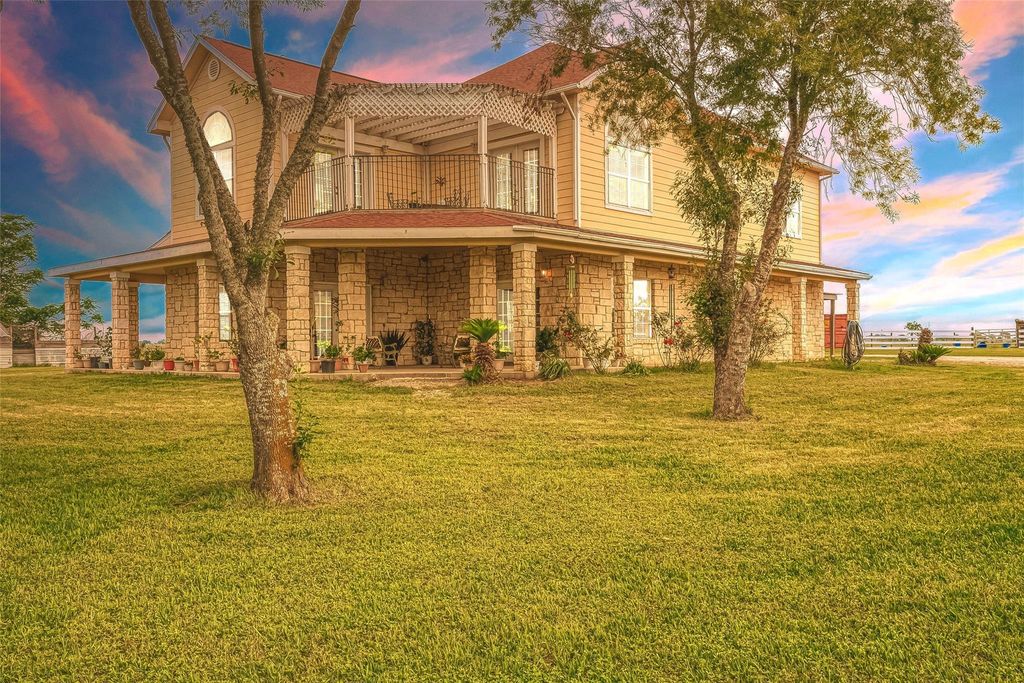 1241 Terrazas Lane, Sealy, TX 77474