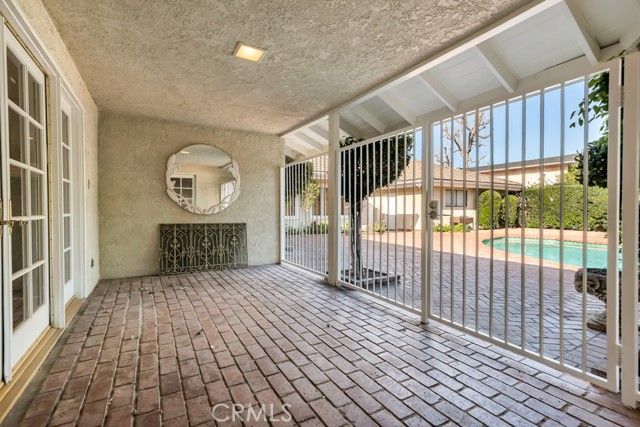 10132 Hadley, Northridge (los Angeles), CA 91324