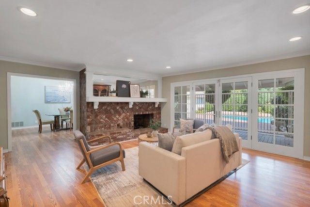 10132 Hadley, Northridge (los Angeles), CA 91324