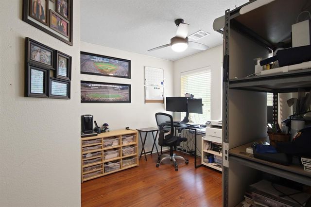 1202 Fairlane Square, Channelview, TX 77530