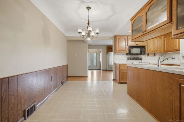 54895 Starlite Drive, Shelby Twp, MI 48316