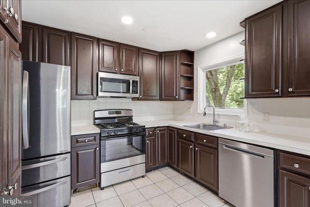 403 E LAUREL AVE, Sterling, VA 20164