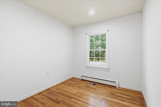 403 E LAUREL AVE, Sterling, VA 20164