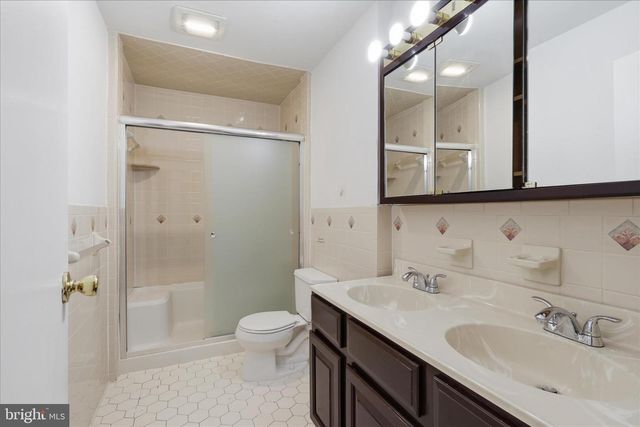 403 E LAUREL AVE, Sterling, VA 20164