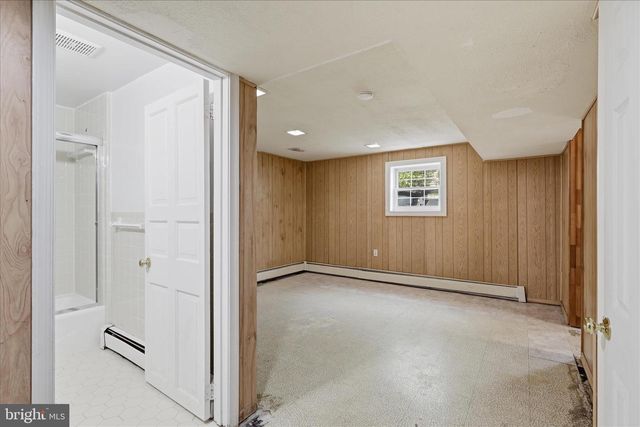 403 E LAUREL AVE, Sterling, VA 20164