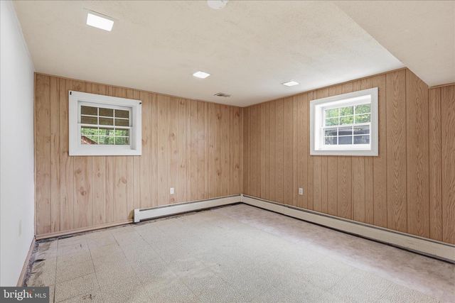 403 E LAUREL AVE, Sterling, VA 20164