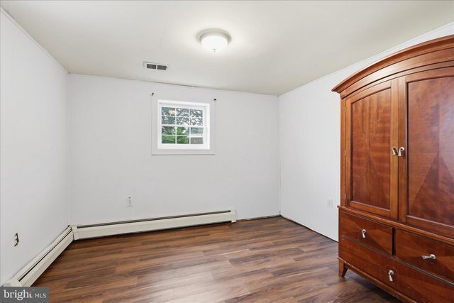 403 E LAUREL AVE, Sterling, VA 20164