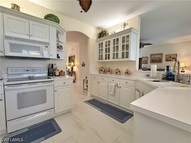 1310 Charleston Square DR 101, Naples, FL 34110