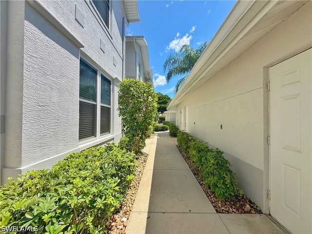 1310 Charleston Square DR 101, Naples, FL 34110