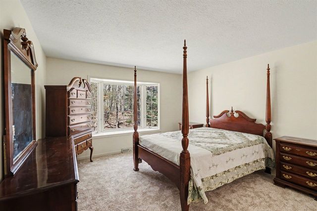 148 Bridgewood Drive, Battle Creek, MI 49015