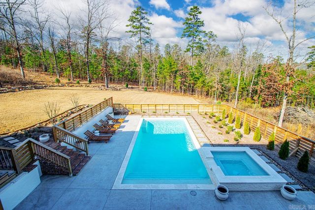 19009 Waterview Meadow Lane, Roland, AR 72135