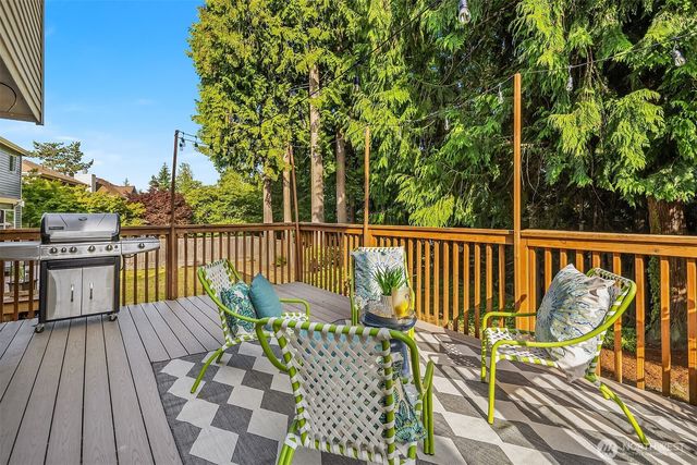 22413 NE 9th Drive, Sammamish, WA 98074