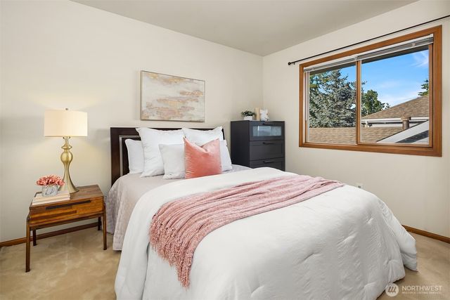 22413 NE 9th Drive, Sammamish, WA 98074