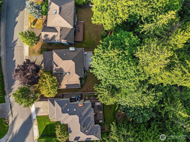 22413 NE 9th Drive, Sammamish, WA 98074