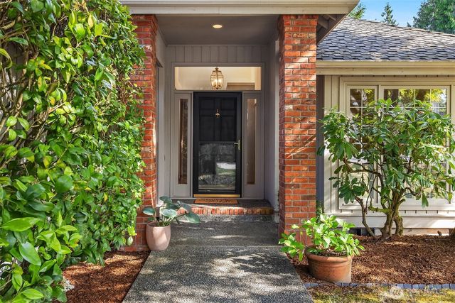 22413 NE 9th Drive, Sammamish, WA 98074