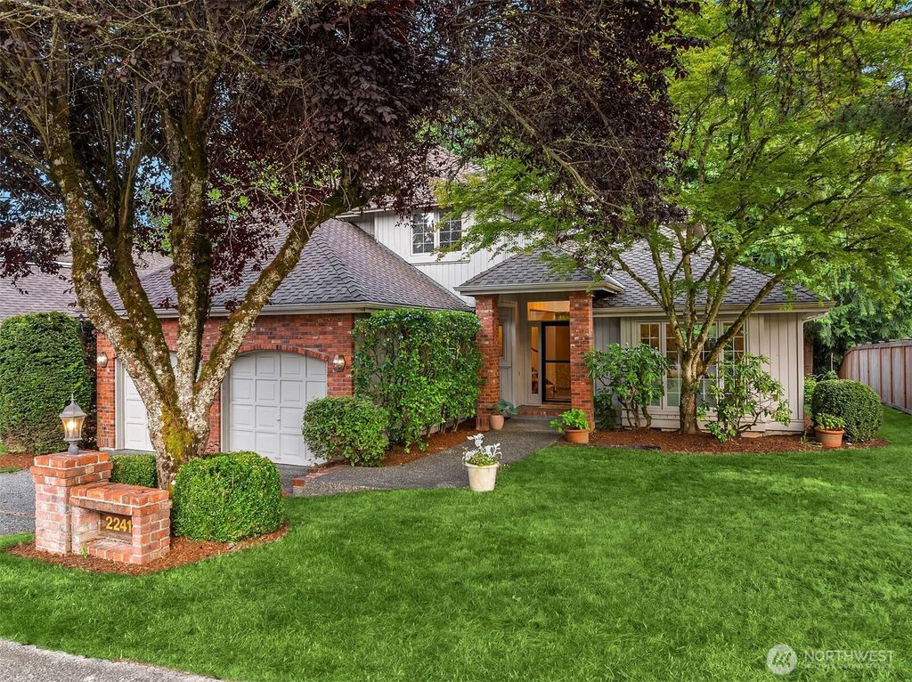 22413 NE 9th Drive, Sammamish, WA 98074