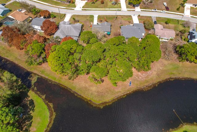 2342 SE Grand, Port St Lucie, FL 34952