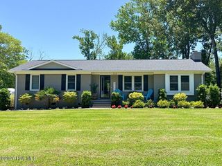 132 Egret Point Road, Wilmington, NC 28409