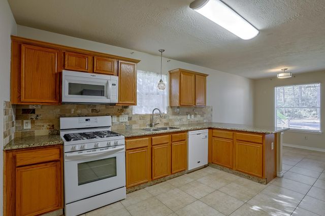 28915 Forest Hill Drive, Magnolia, TX 77355