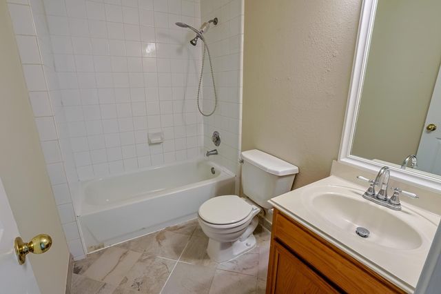 28915 Forest Hill Drive, Magnolia, TX 77355