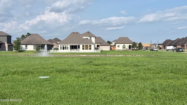 102 Deer Run Drive, Lafayette, LA 70506