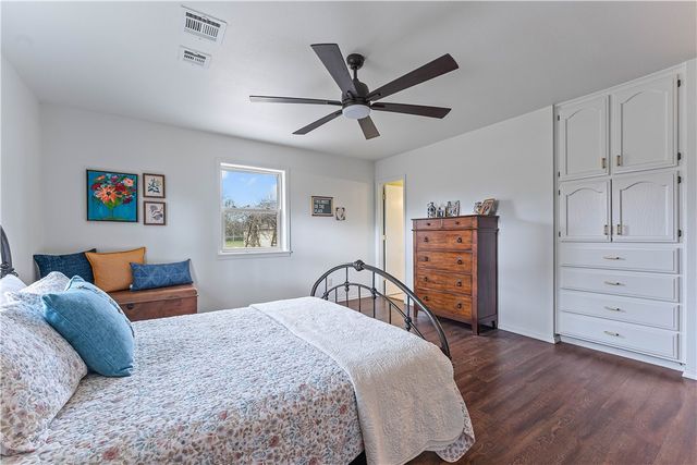 1710 Mayflower Road, Bentonville, AR 72713