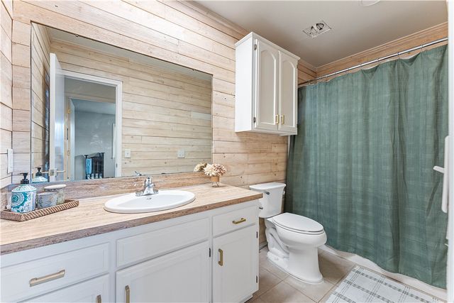 1710 Mayflower Road, Bentonville, AR 72713