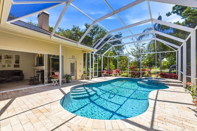 10010 CHERRY HILLS AVENUE CIRCLE, Bradenton, FL 34202