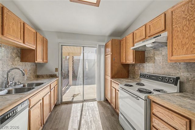 1702 Marathon Drive, Las Vegas, NV 89108