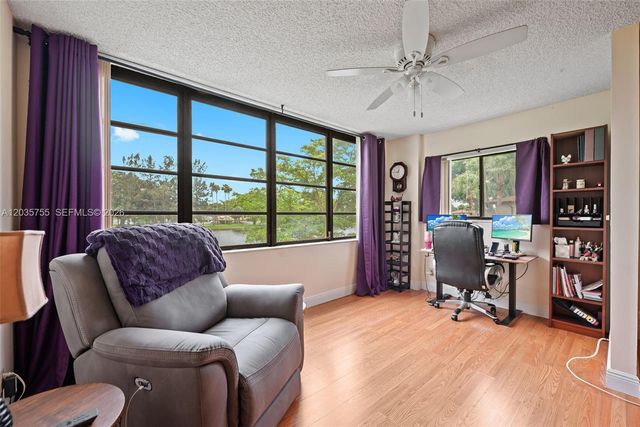 5598 Witney Dr 214, Delray Beach, FL 33484