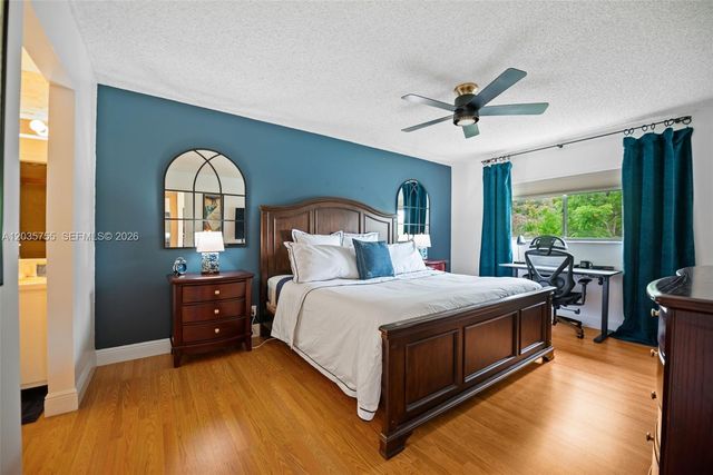 5598 Witney Dr 214, Delray Beach, FL 33484