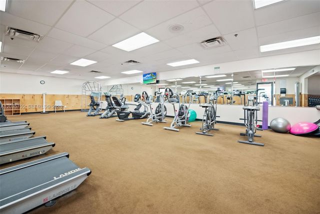 5598 Witney Dr 214, Delray Beach, FL 33484