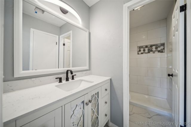 4307 S Hickory Place, Broken Arrow, OK 74011