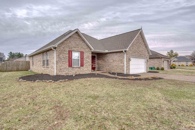 213 Westbriar Boulevard, Newburgh, IN 47630