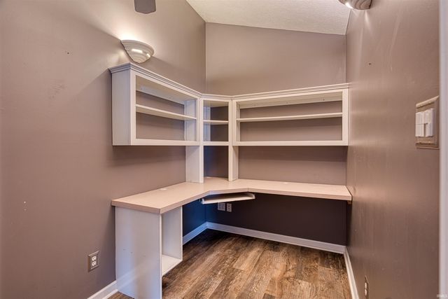 213 Westbriar Boulevard, Newburgh, IN 47630