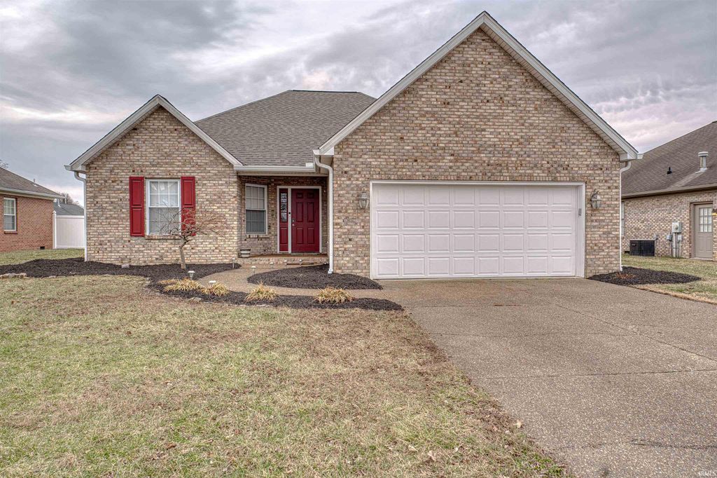 213 Westbriar Boulevard, Newburgh, IN 47630