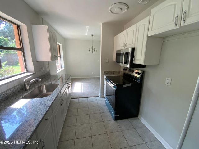 949 GRANVILLE Road, Jacksonville, FL 32205