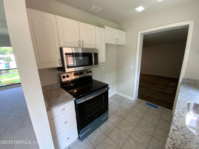 949 GRANVILLE Road, Jacksonville, FL 32205