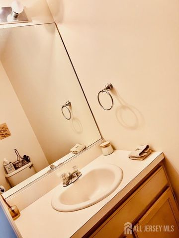 33 Bennett Road, Old Bridge, NJ 07747