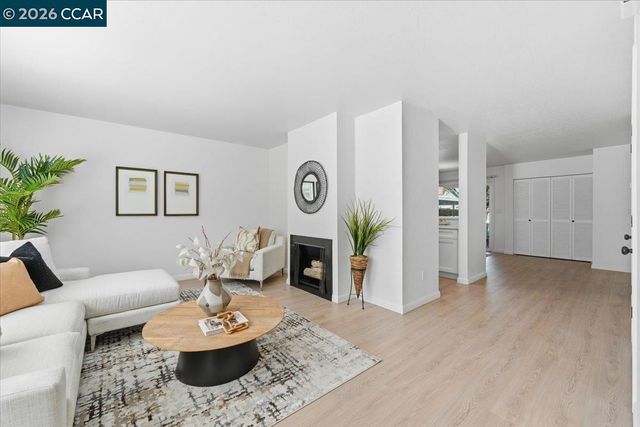 1824 Tesoro Ct, Pinole, CA 94564