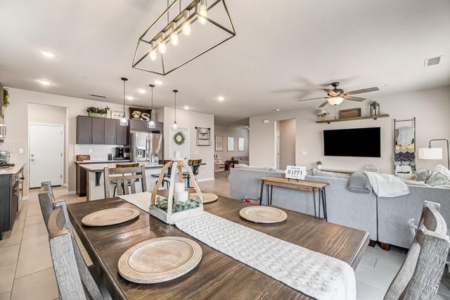 4158 Buckingham Avenue, Clovis, CA 93619