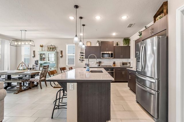 4158 Buckingham Avenue, Clovis, CA 93619