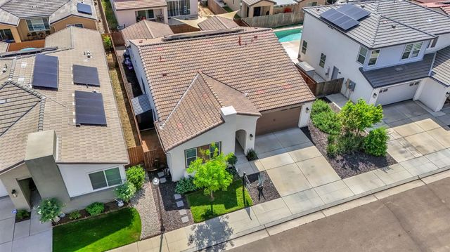 4158 Buckingham Avenue, Clovis, CA 93619