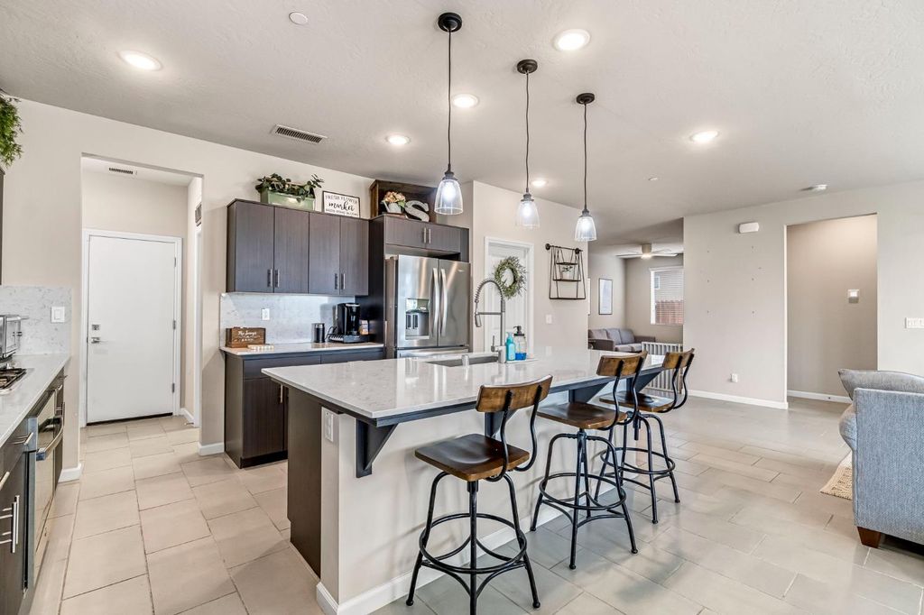 Image 17 of property listing at 4158 Buckingham Avenue, Clovis, CA 93619