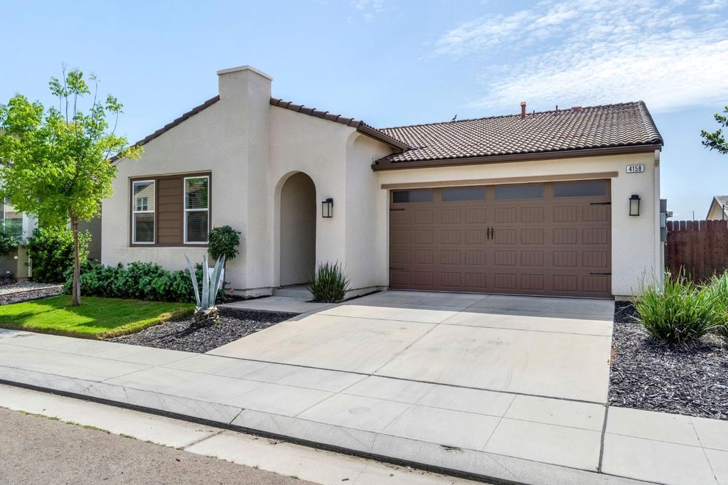 Image 2 of property listing at 4158 Buckingham Avenue, Clovis, CA 93619