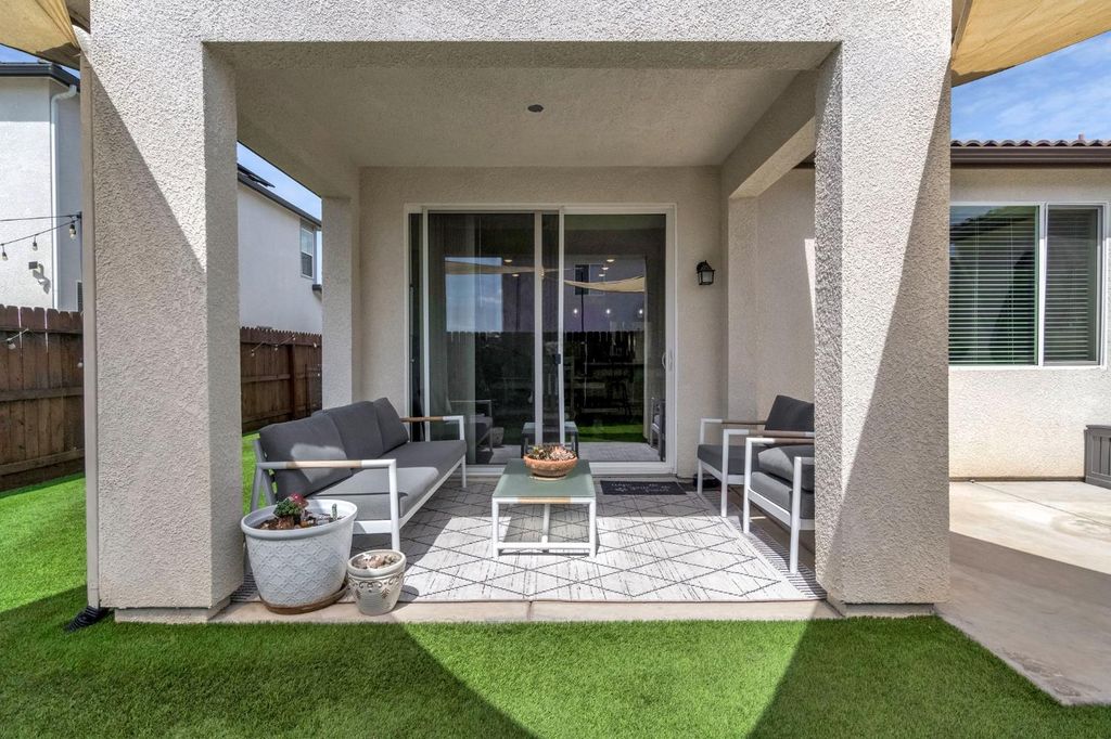 Image 33 of property listing at 4158 Buckingham Avenue, Clovis, CA 93619